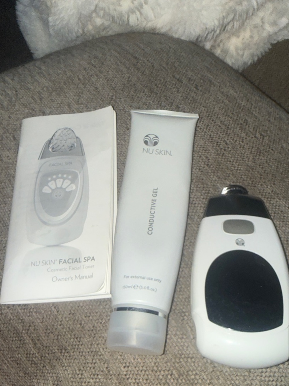 Nu Skin  Facial Spa Kit with Conductive Gel